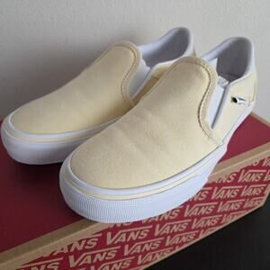 Vans Women's Asher Deluxe Slip-On Sneakers Yellow Size 6